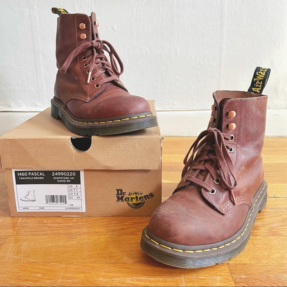 DR. MARTENS 1460 Pascal Soap stone w Suede, US Women 8, Men 7